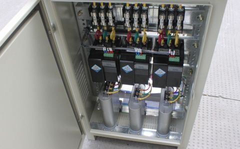 為什么大多數(shù)電力電容器的額定電壓會選擇450V或480V？